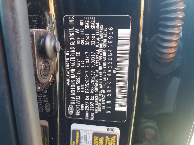 2013 KIA SORENTO LX  