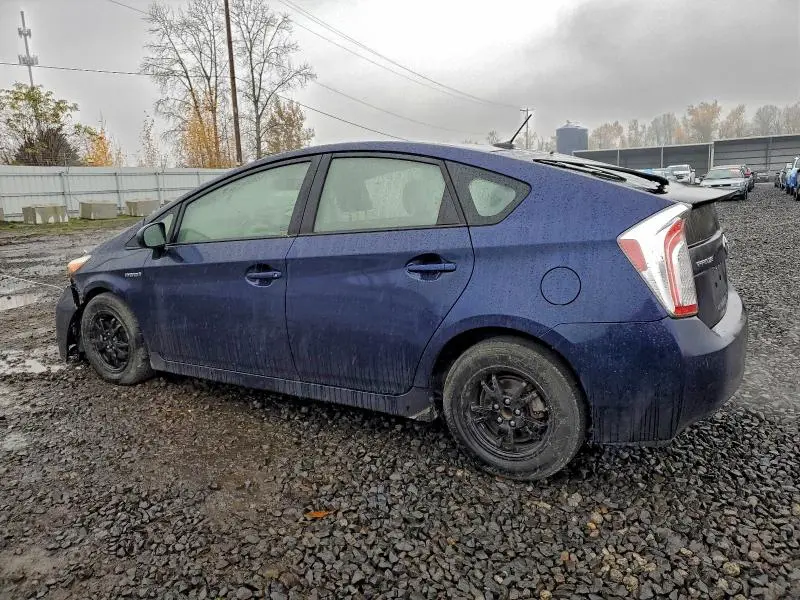 2013 TOYOTA PRIUS   