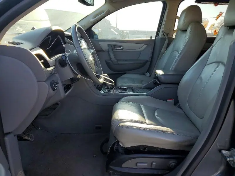 2013 CHEVROLET TRAVERSE LT  
