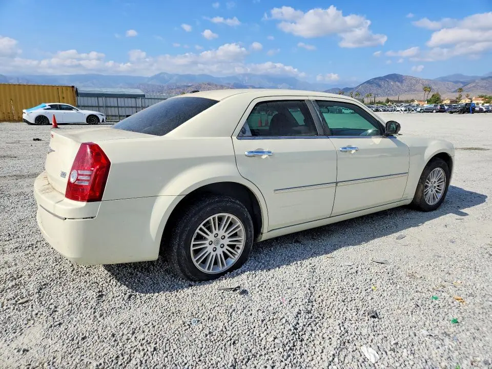 2010 CHRYSLER 300 TOURING  