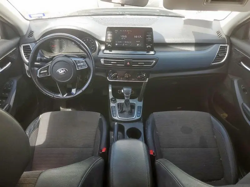 2021 KIA SELTOS S  