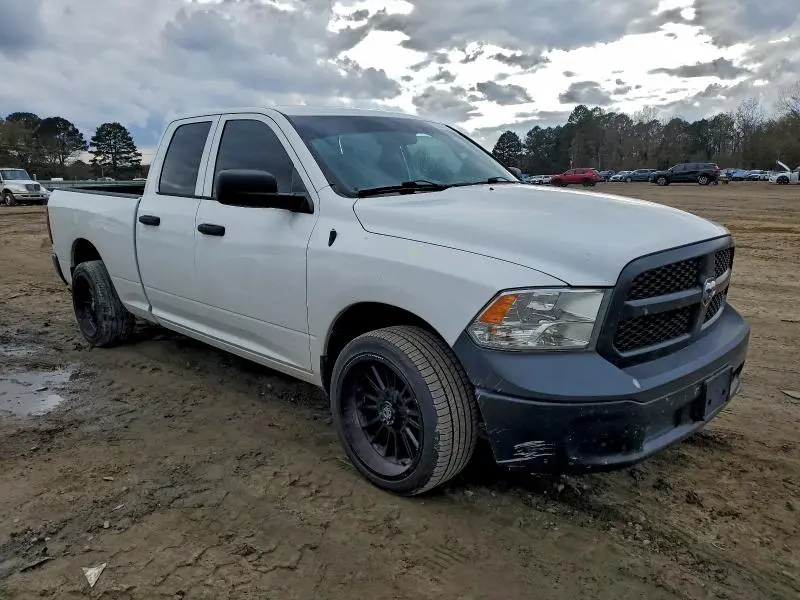 2016 RAM 1500 ST  