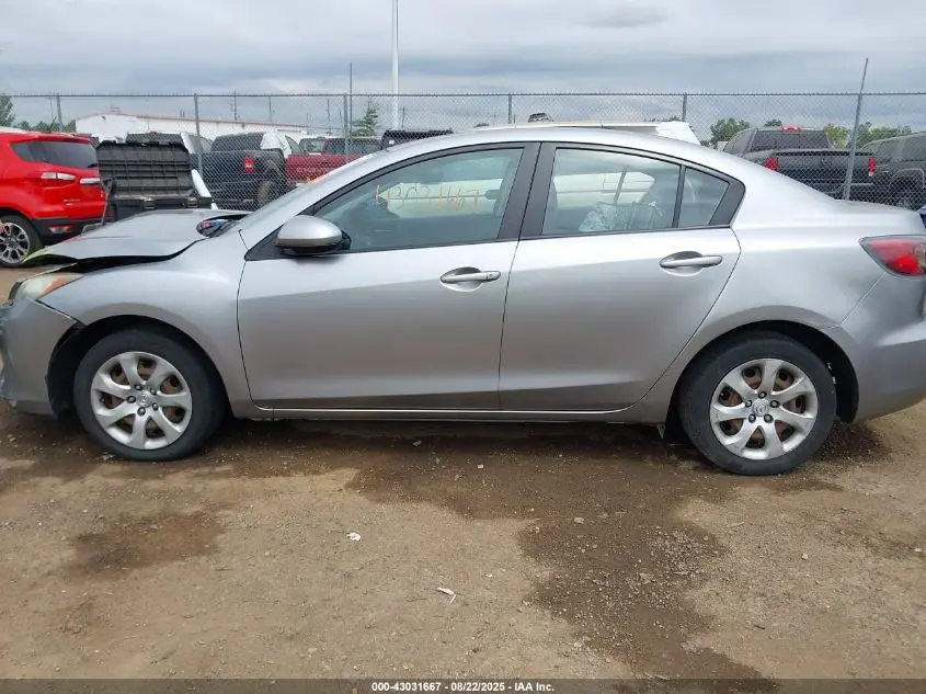 2013 MAZDA MAZDA3 I SPORT