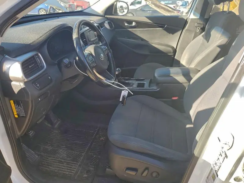 2016 KIA SORENTO LX  