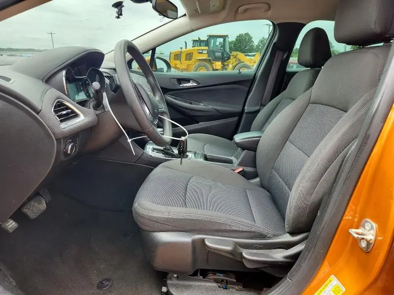 2017 CHEVROLET CRUZE   