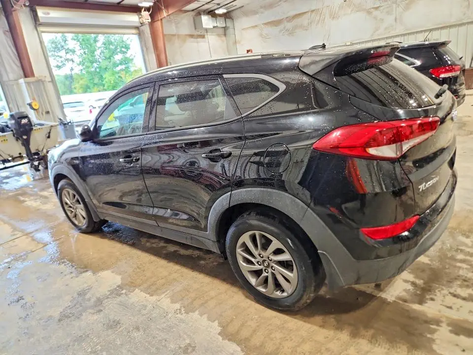 2016 HYUNDAI TUCSON SE  