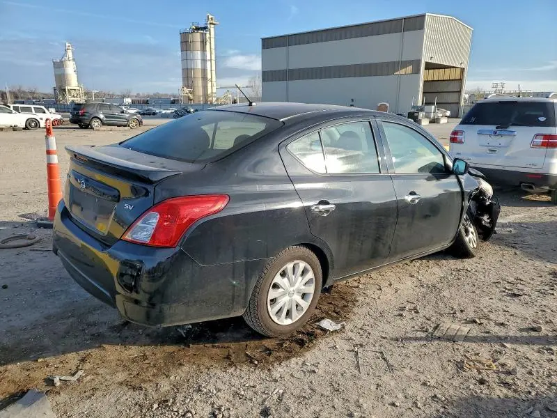 2018 NISSAN VERSA S  