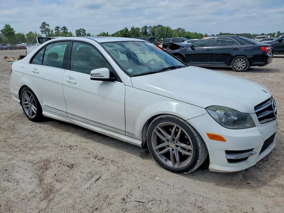 2014 MERCEDES-BENZ C 250  