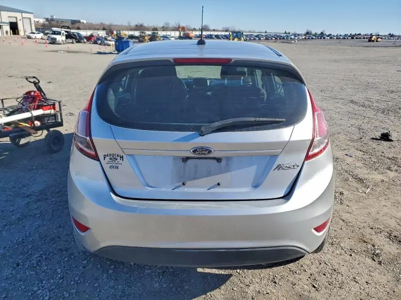 2014 FORD FIESTA SE  