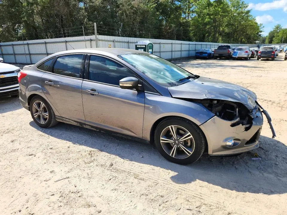 2014 FORD FOCUS SE  