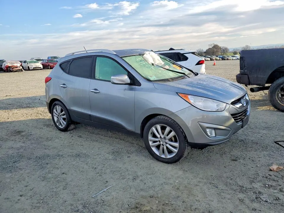 2011 HYUNDAI TUCSON GLS  