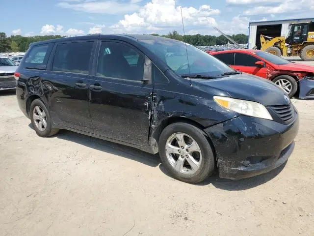2011 TOYOTA SIENNA   