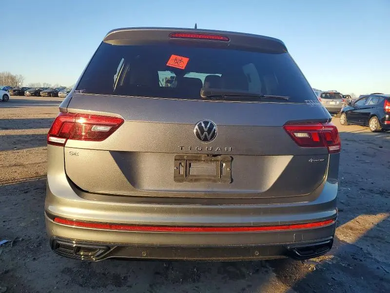 2024 VOLKSWAGEN TIGUAN SE R-LINE BLACK  