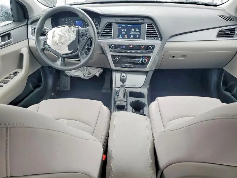 2017 HYUNDAI SONATA SE  