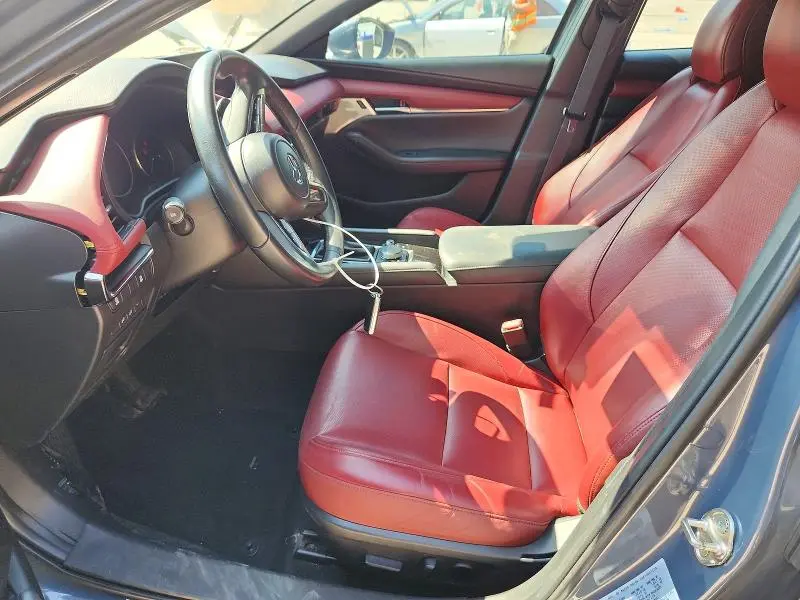 2021 MAZDA 3 PREMIUM  