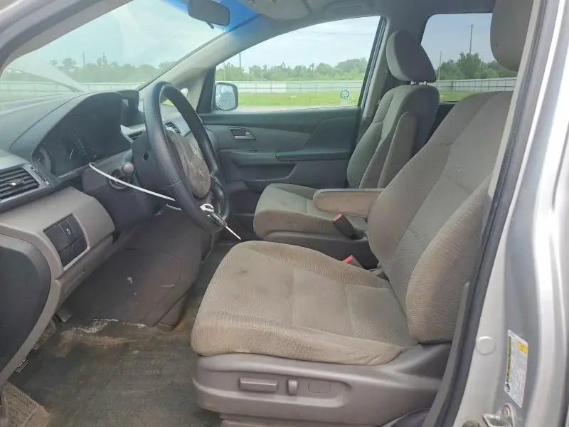 2011 HONDA ODYSSEY LX  