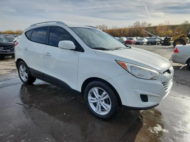2011 HYUNDAI TUCSON GLS  