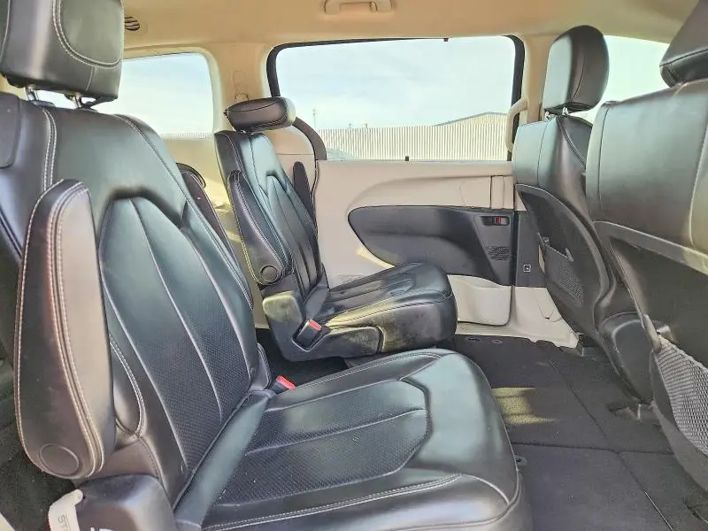 2021 CHRYSLER VOYAGER LXI  