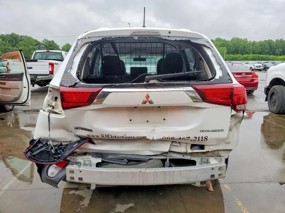 2016 MITSUBISHI OUTLANDER SE  