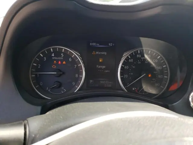 2018 INFINITI Q50 LUXE  