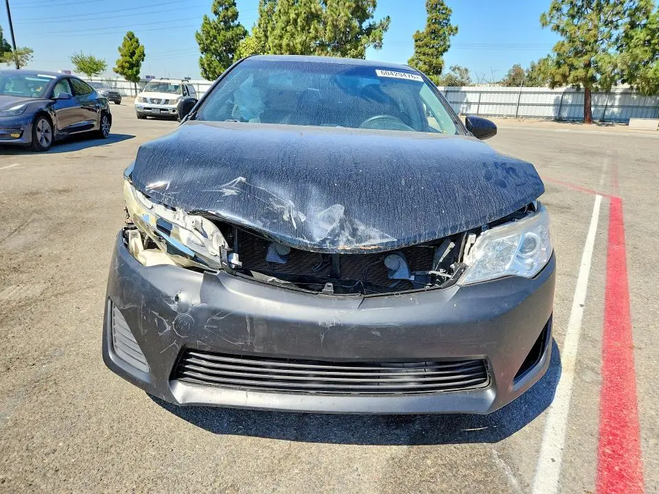 2014 TOYOTA CAMRY LE  