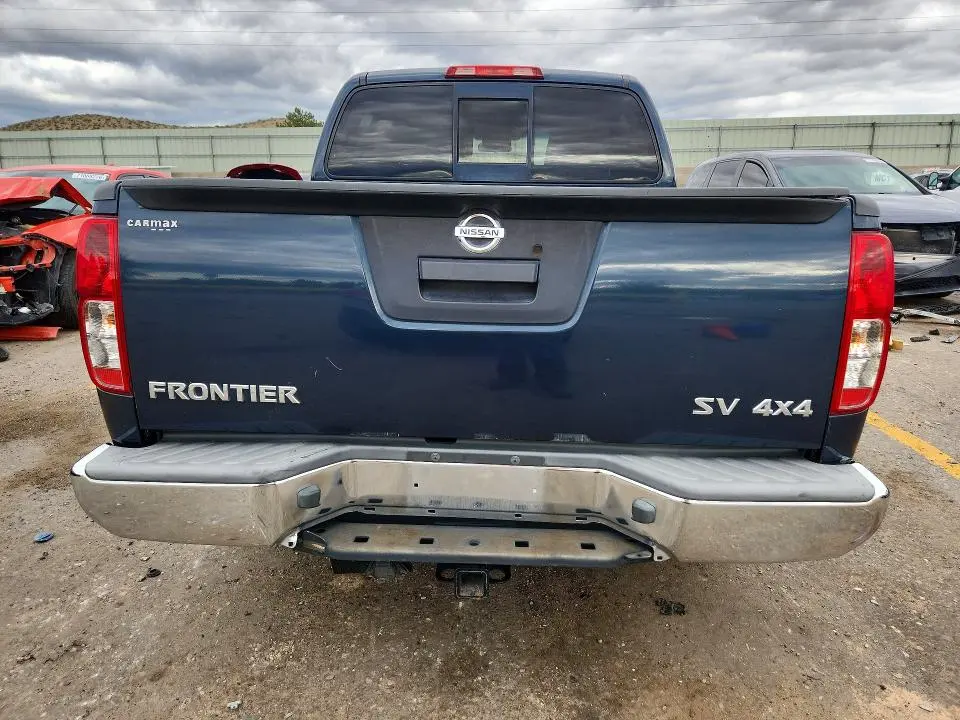2017 NISSAN FRONTIER SV  