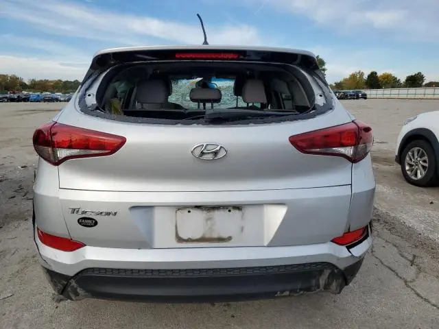 2018 HYUNDAI TUCSON SE  