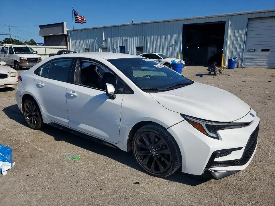 2025 TOYOTA COROLLA SE  