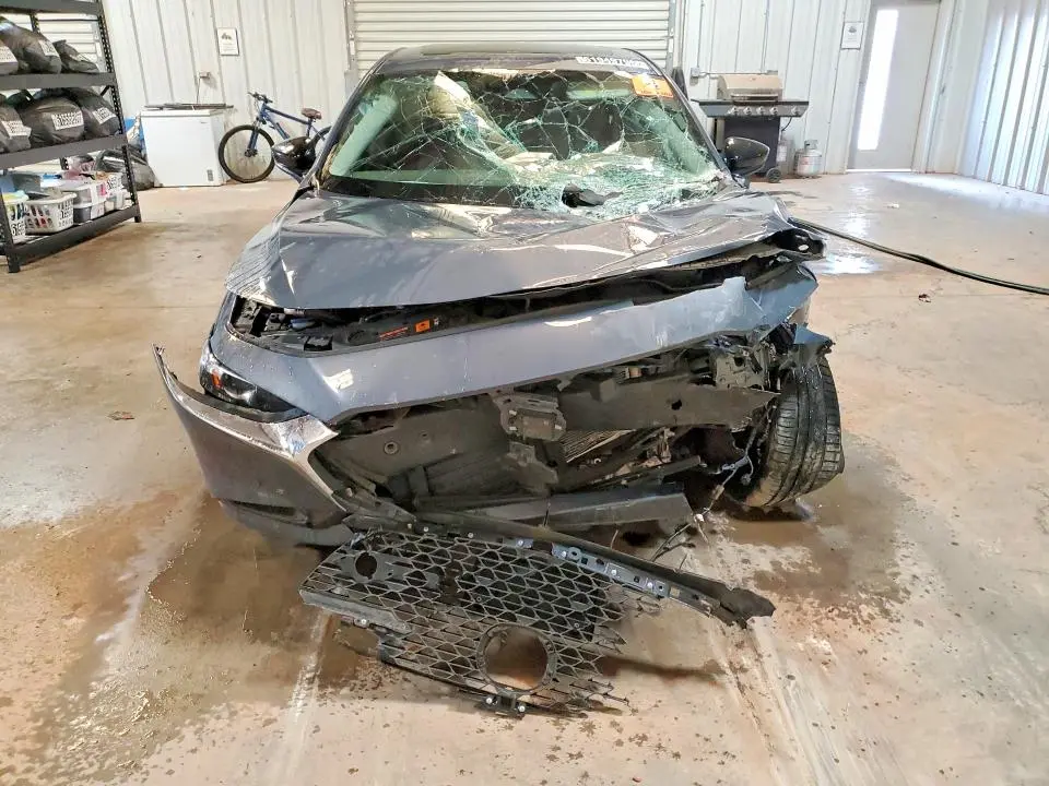 2024 MAZDA 3 PREFERRED  