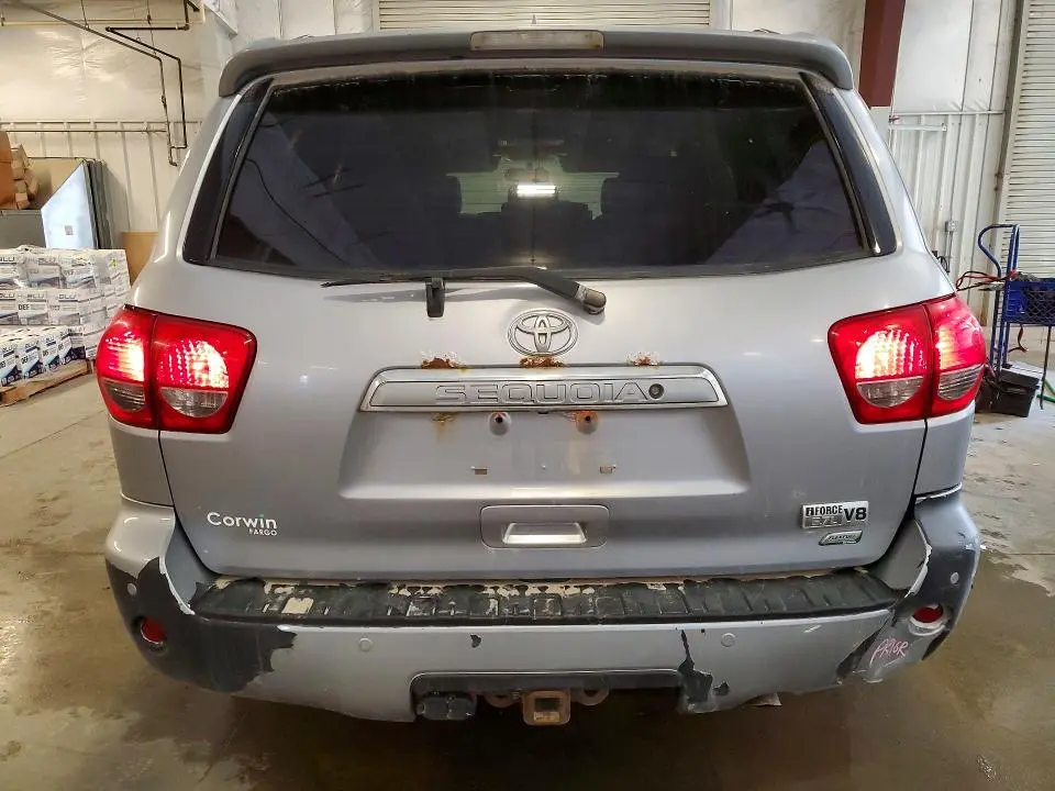 2013 TOYOTA SEQUOIA LIMITED  