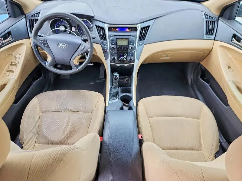 2011 HYUNDAI SONATA GLS  