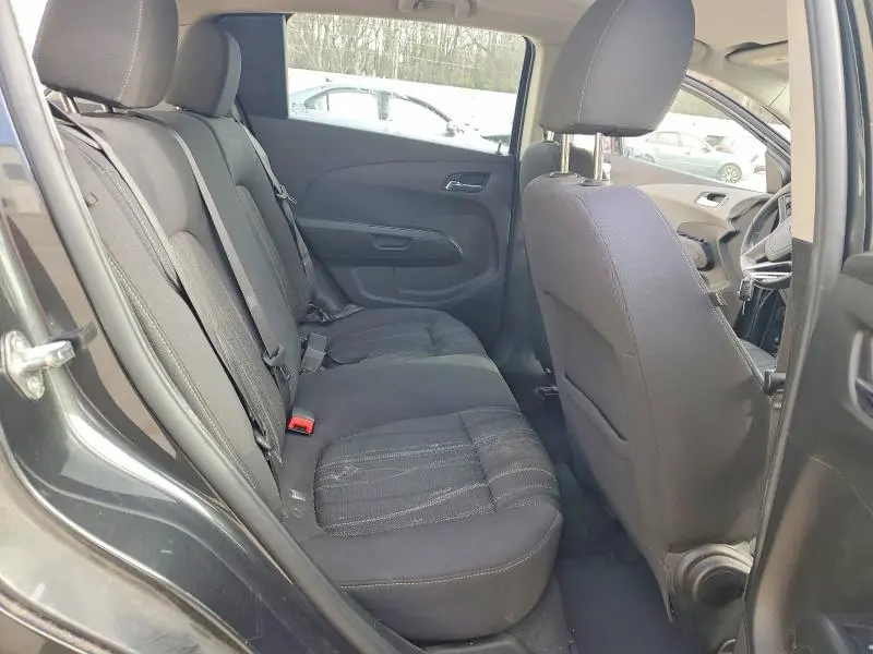 2016 CHEVROLET SONIC LT  