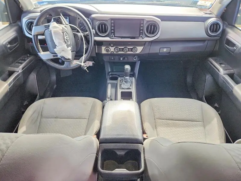 2020 TOYOTA TACOMA SR5 V6  