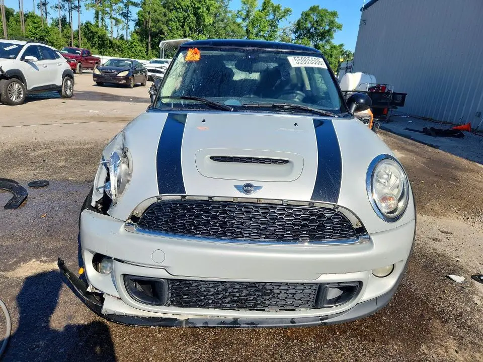 2013 MINI COOPER S  