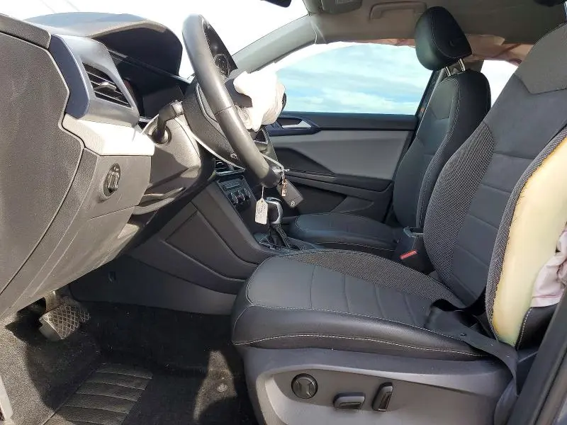 2022 VOLKSWAGEN TAOS SE  