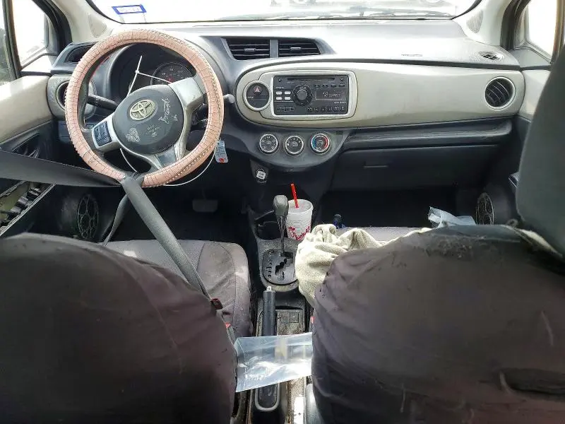 2012 TOYOTA YARIS 5-DOOR LE  