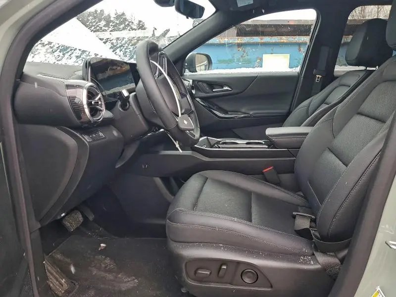 2025 CHEVROLET EQUINOX LT  