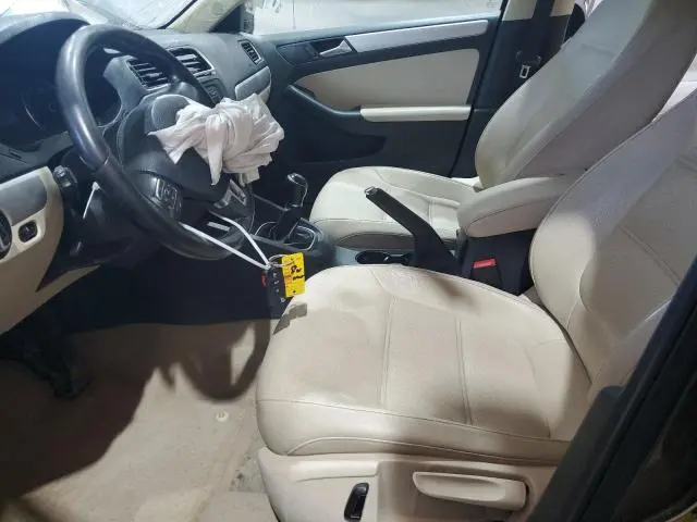 2014 VOLKSWAGEN JETTA SE  