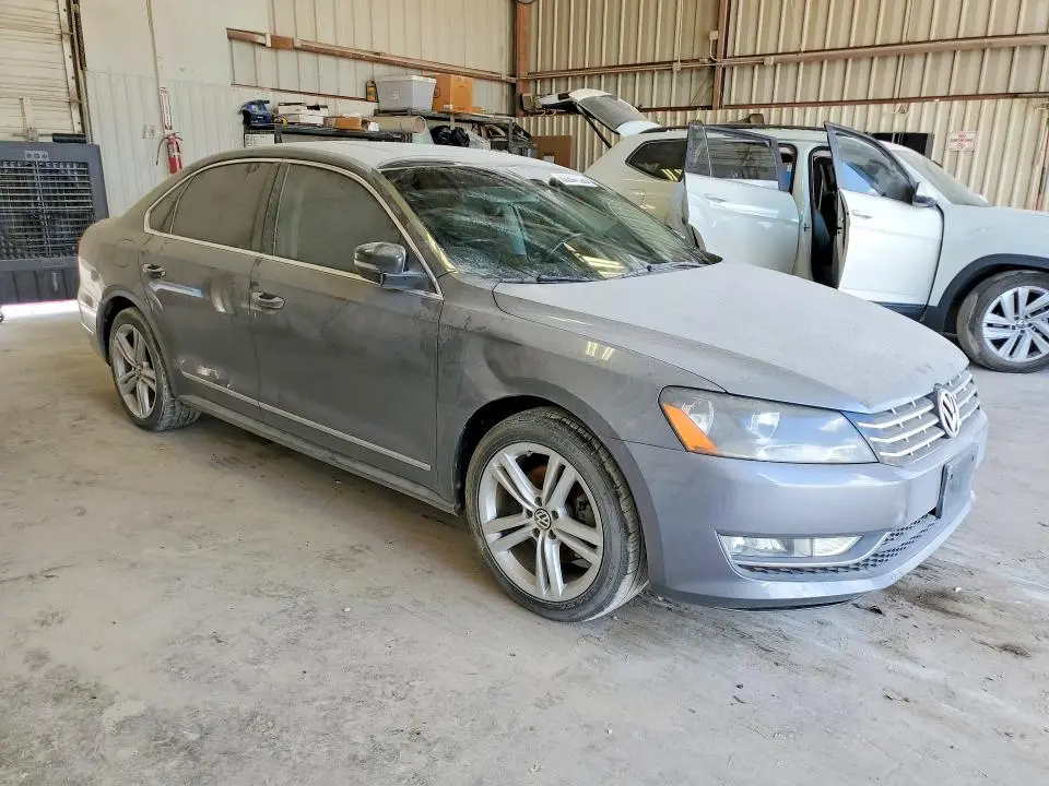 2014 VOLKSWAGEN PASSAT SEL  