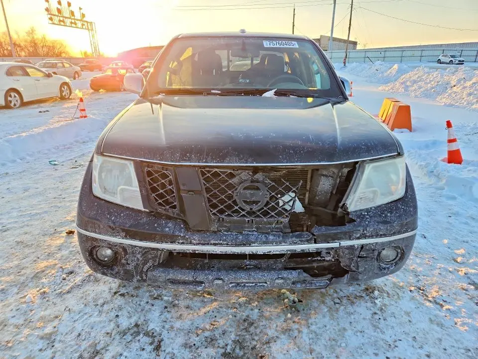 2016 NISSAN FRONTIER SV  