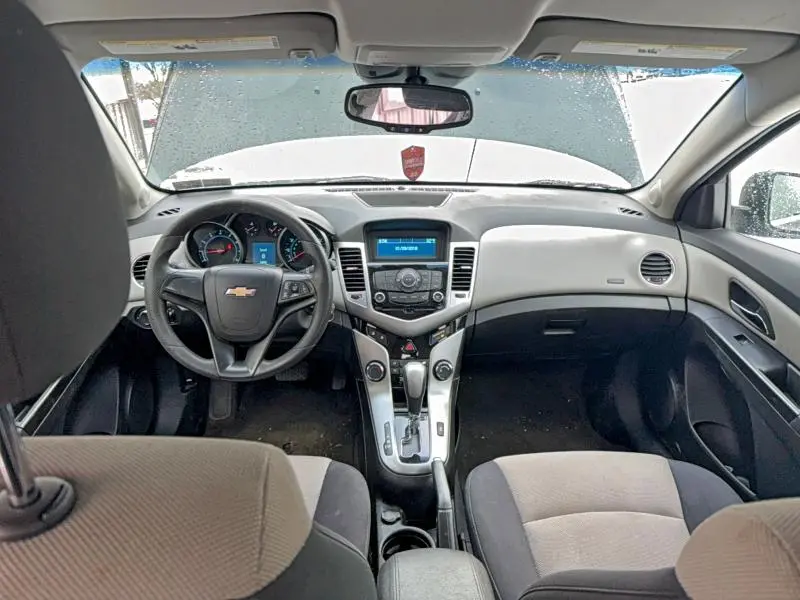 2012 CHEVROLET CRUZE LS  