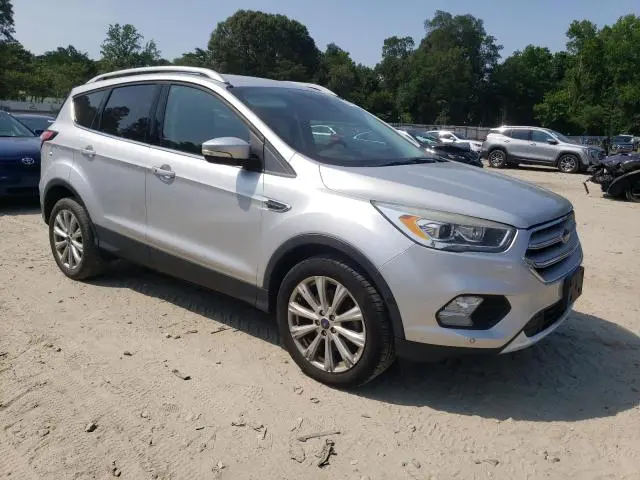 2017 FORD ESCAPE TITANIUM  