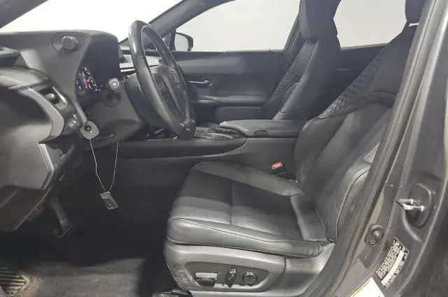 2022 LEXUS UX 200 BASE  