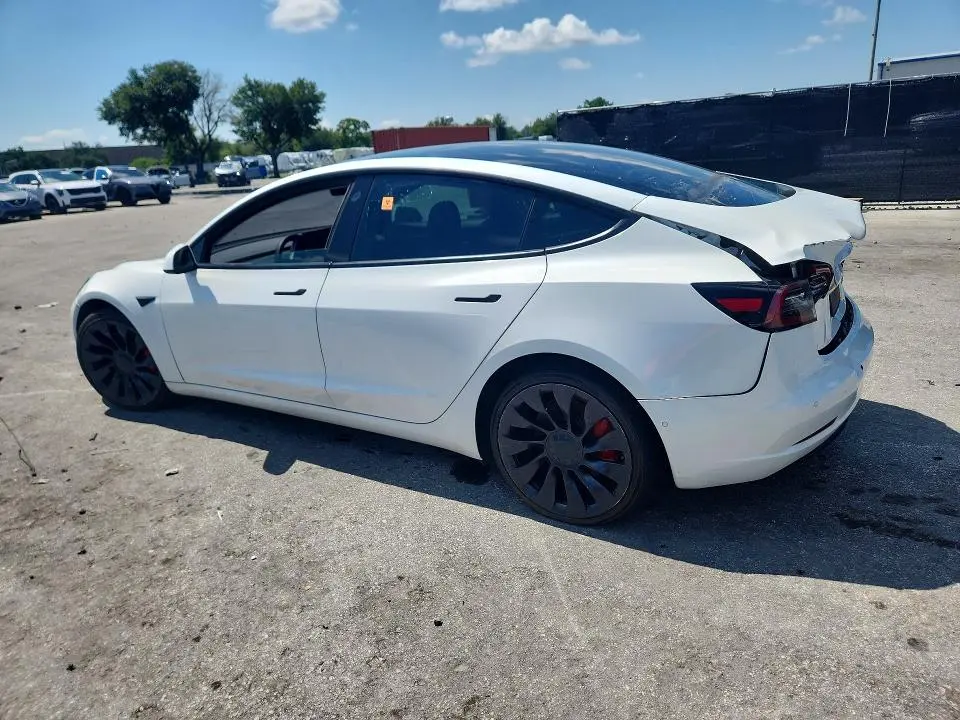 2021 TESLA MODEL 3   