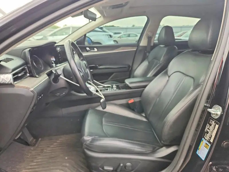 2022 KIA K5 EX  