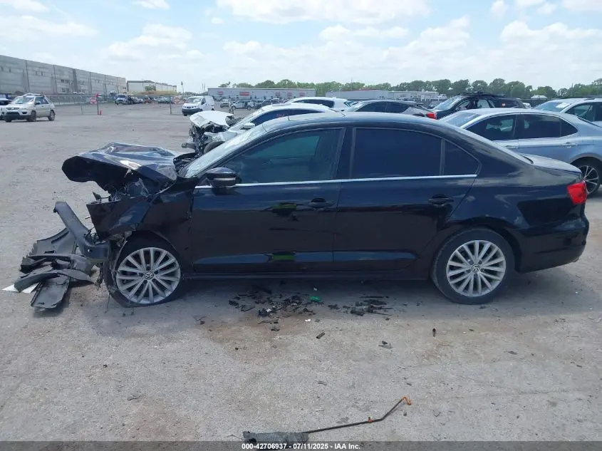 2012 VOLKSWAGEN JETTA 2.5L SEL