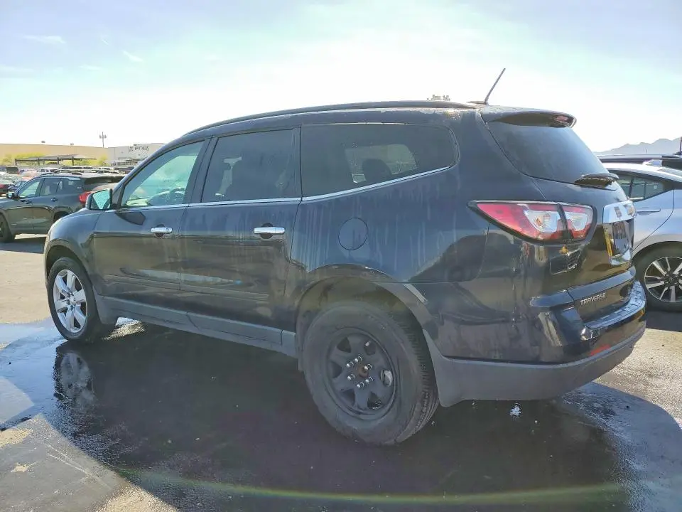 2017 CHEVROLET TRAVERSE LT  