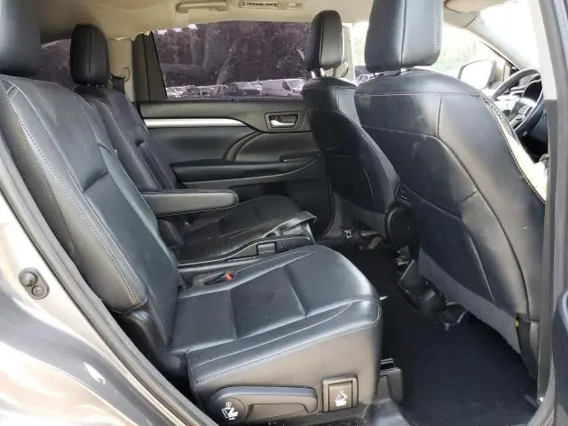 2017 TOYT HIGHLANDER