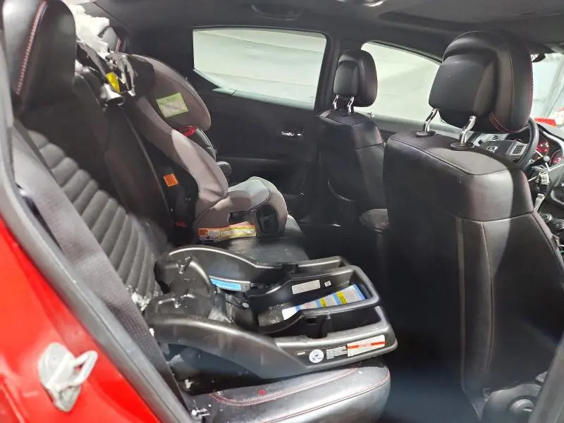 2013 DODGE AVENGER R  