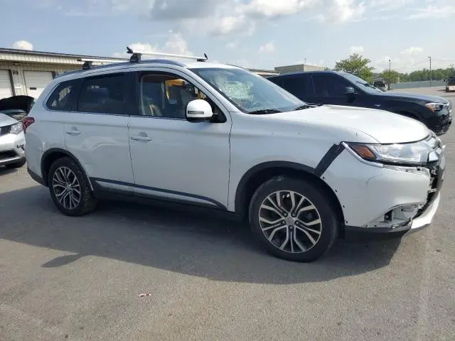 2018 MITSUBISHI OUTLANDER SE  
